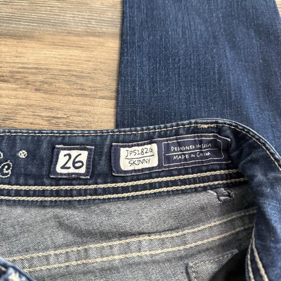 Miss Me Dark Wash Skinny Jeans – Women’s 26 – Embroidered Fleur-de-Lis - Picture 6 of 12